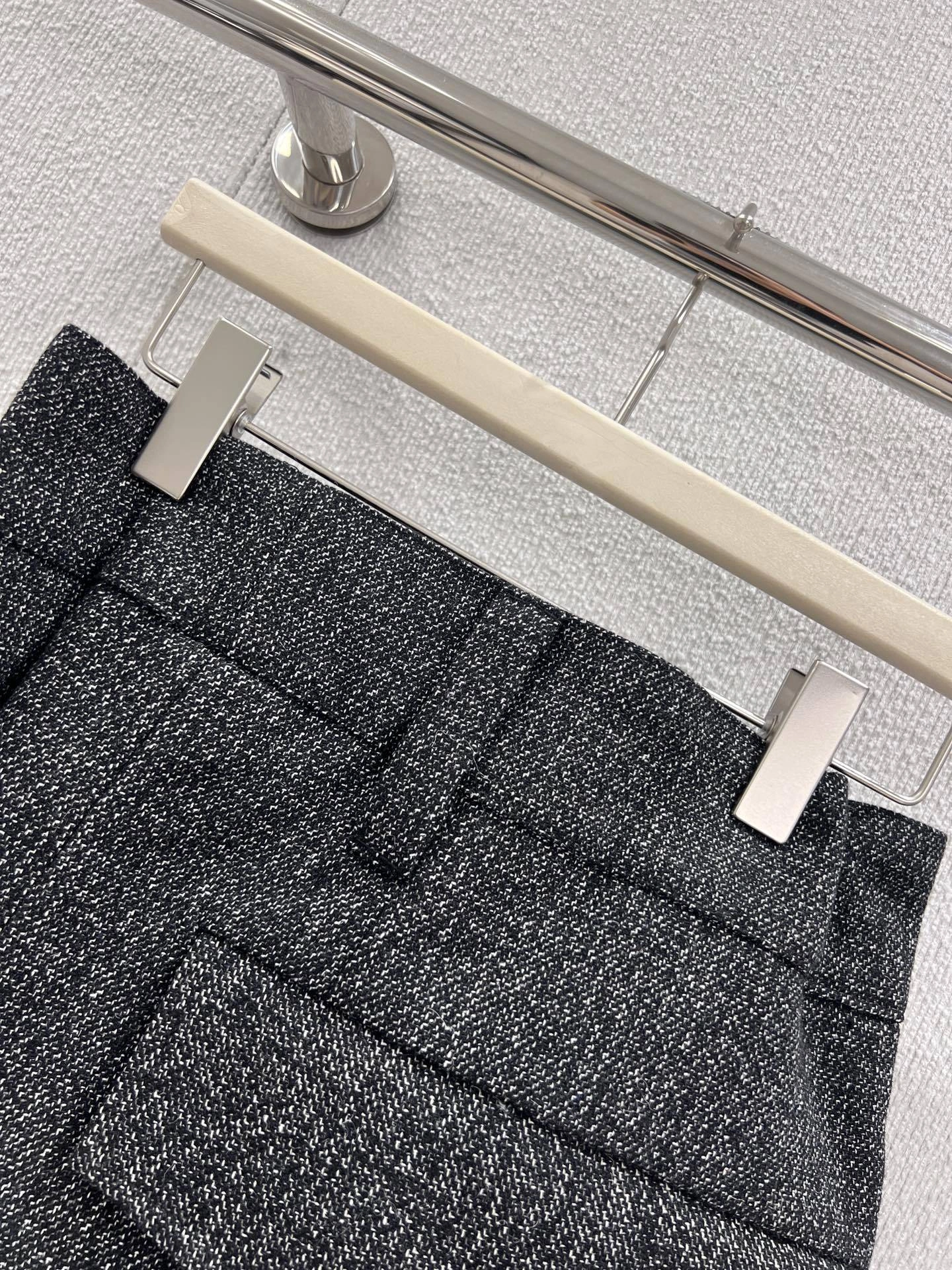 Victoria-- Pr141 25Fw wool item:F-F061A2029