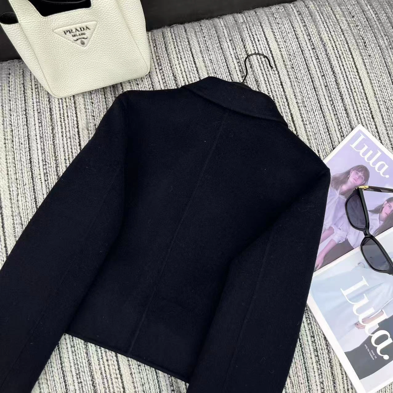 Victoria-- Pr141 cashmere item:E-F327J0927
