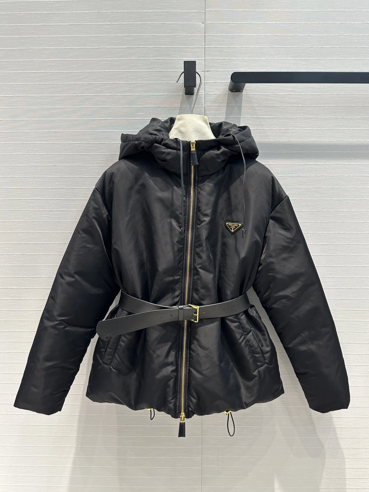 Victoria-- Pr141 item:D-F240H2531