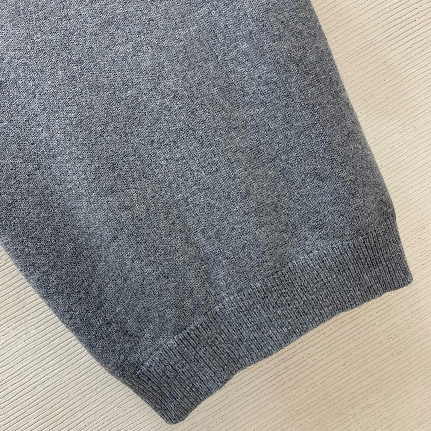 Victoria-- Pr141 wool 2colour item:E-F044L2718-2H