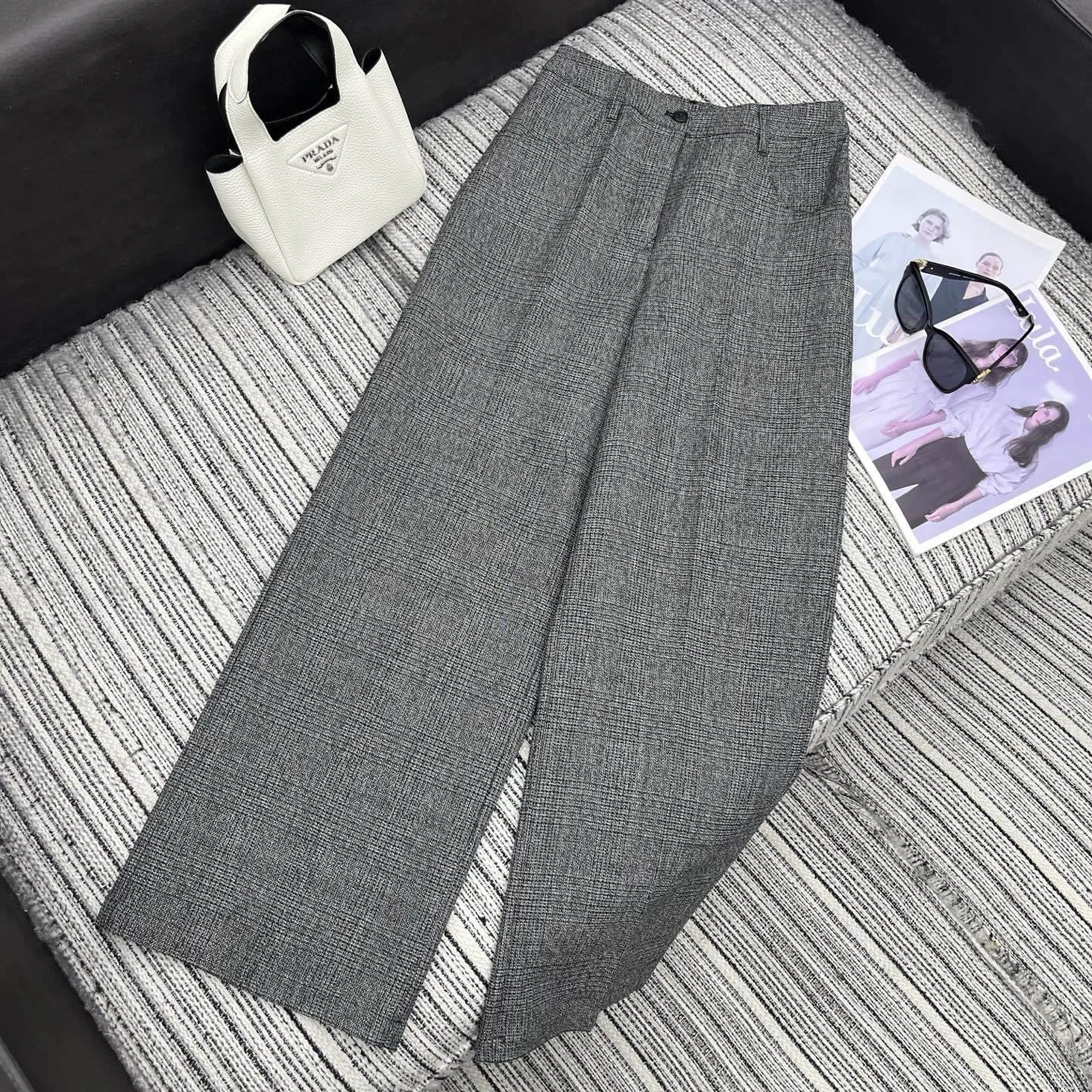 Victoria-- Pr141 wool item:E-F327J0926