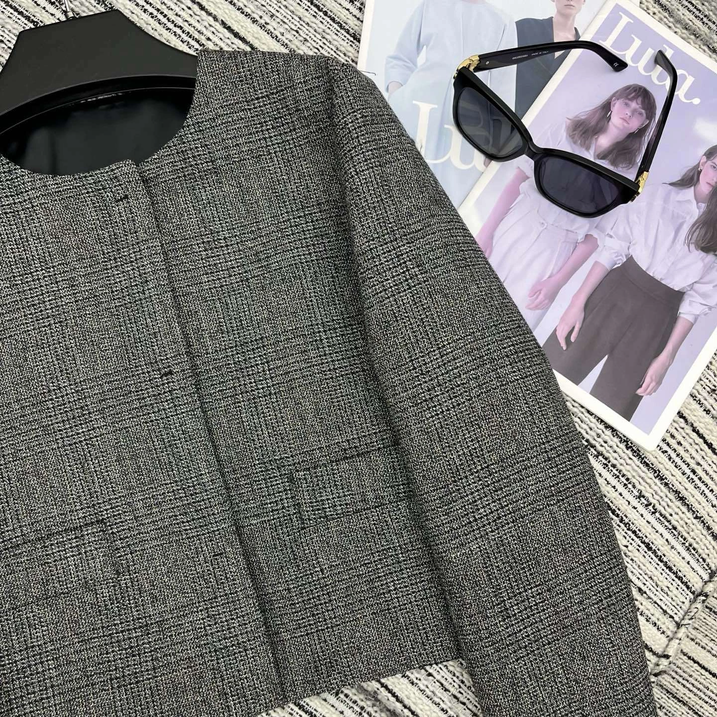 Victoria-- Pr141 wool item:E-F327J0926