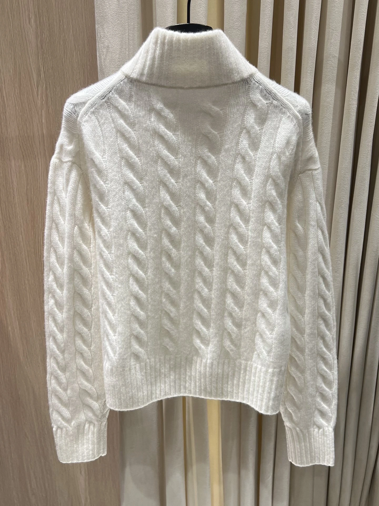Victoria-- R18ph cashmere embroidery 3colour item:E-F140L1012-3H