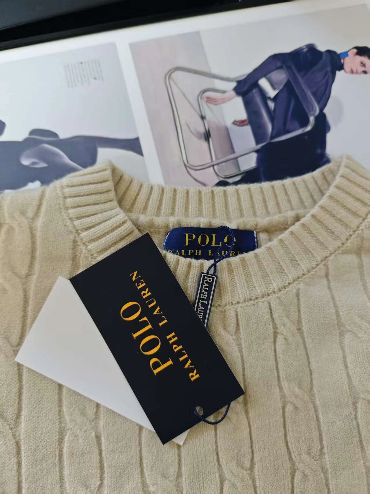 Victoria-- R18ph embroidery 3colour item:E-F110L1860-3F