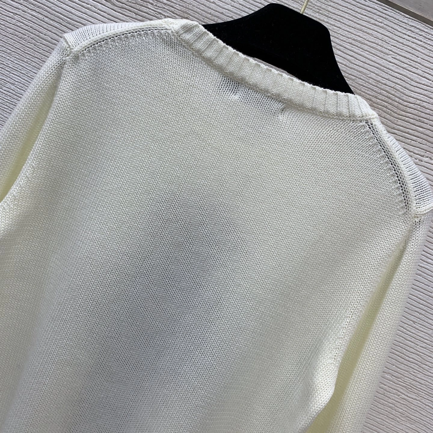 Victoria-- R18ph wool 2colour item:E-F044L1980-2H