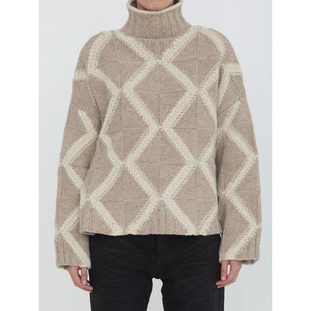 Victoria-- V595t1 cashmere item:D-F061I0731