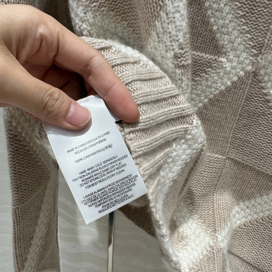 Victoria-- V595t1 cashmere item:D-F061I0731