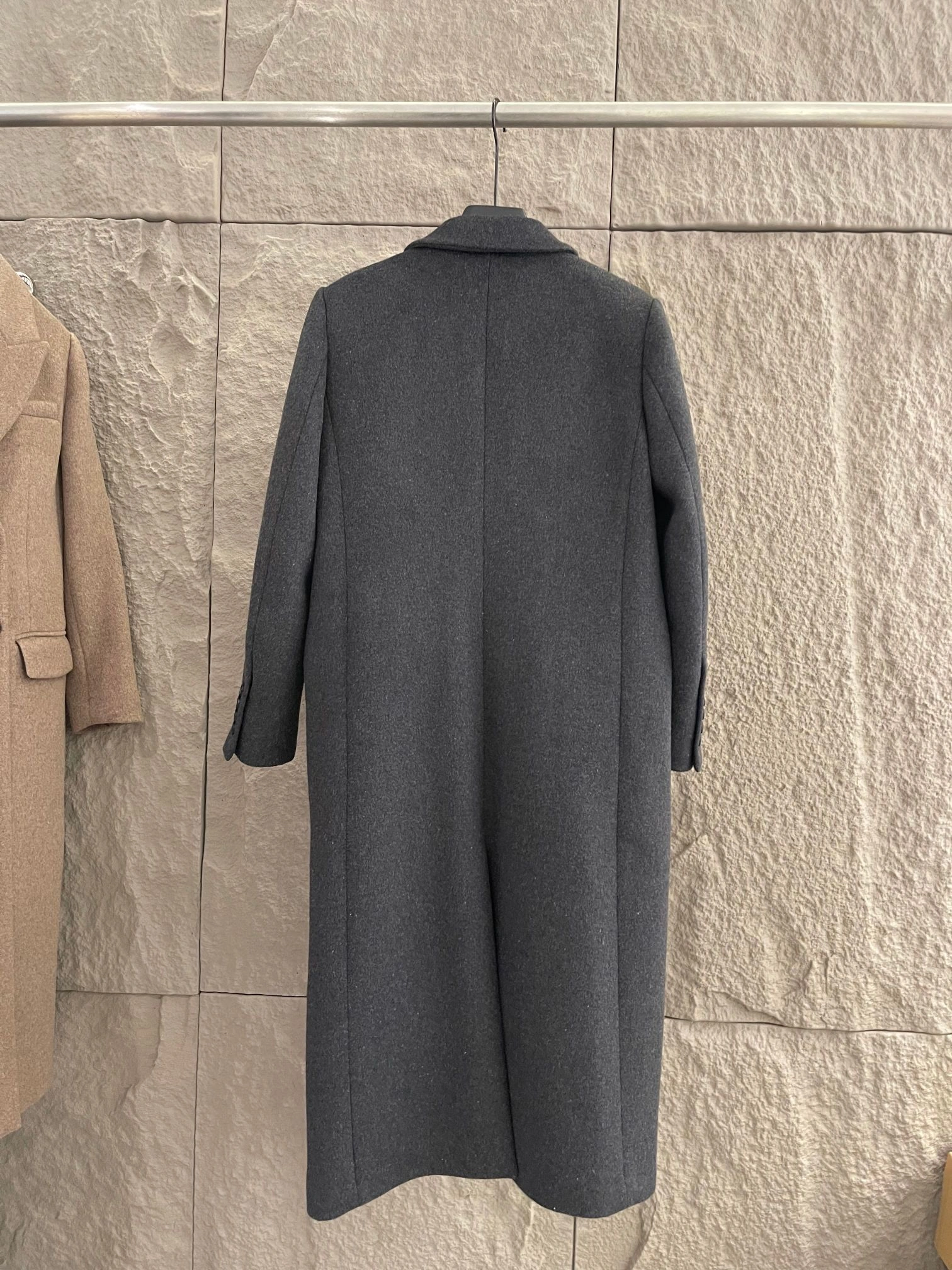 Victoria-- Yv5s Wool 2Colour item:D-F244K1106-2