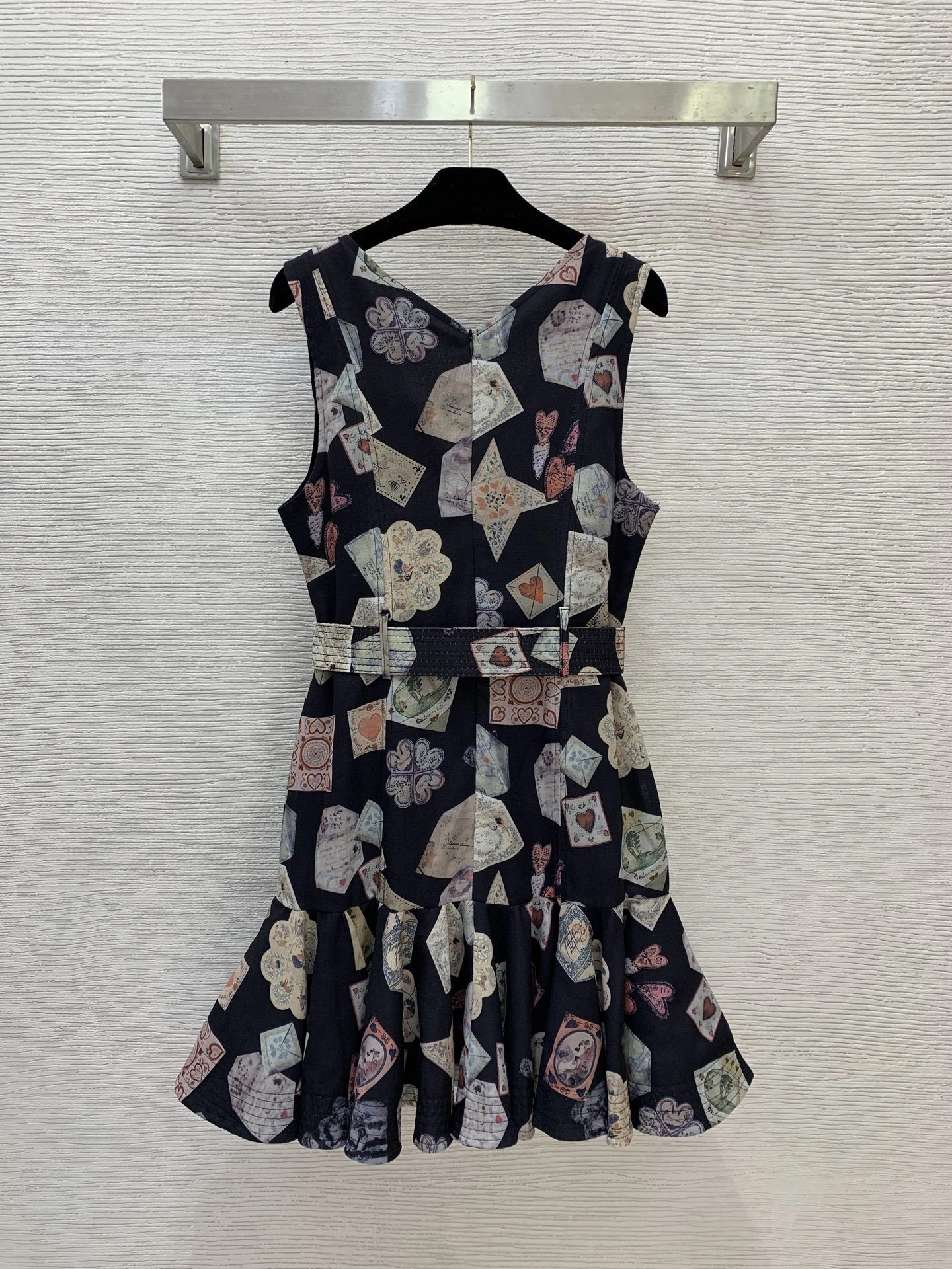 Victoria-- Zi775r7199 Cotton Linen fabric item:E-F044L2704H