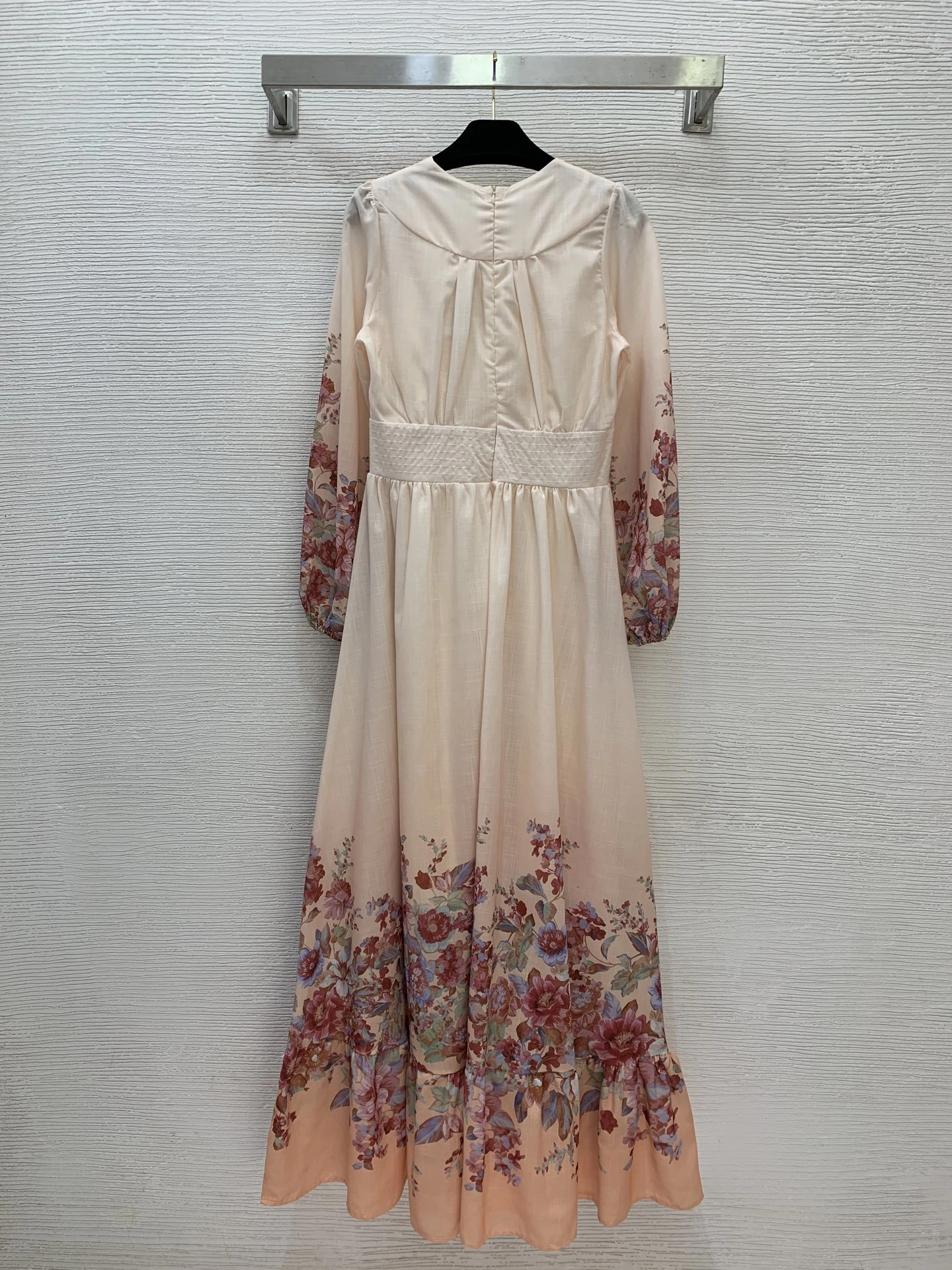 Victoria-- Zi775r7199 Cotton Linen fabric item:F-F044A1443H