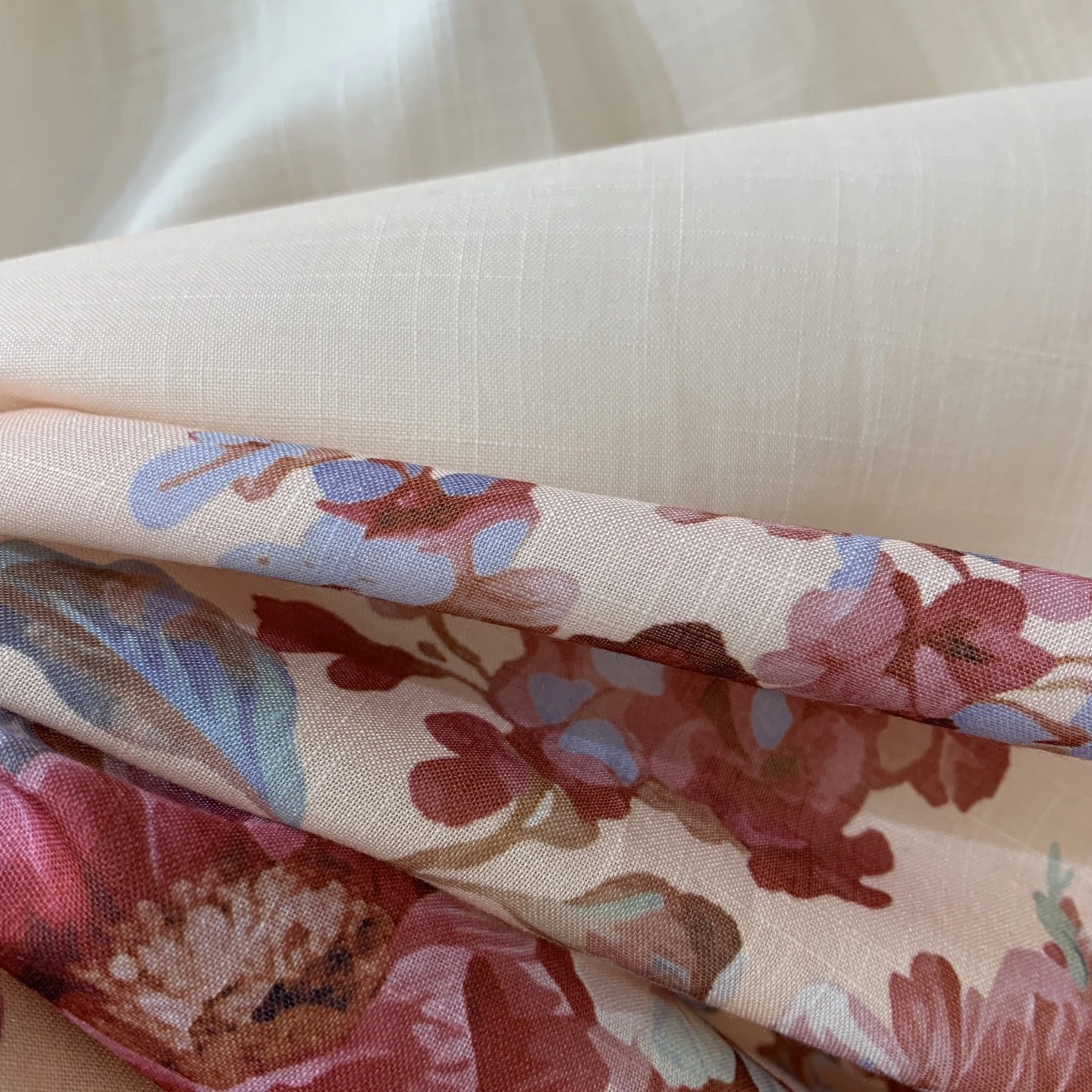 Victoria-- Zi775r7199 Cotton Linen fabric item:F-F044A1443H