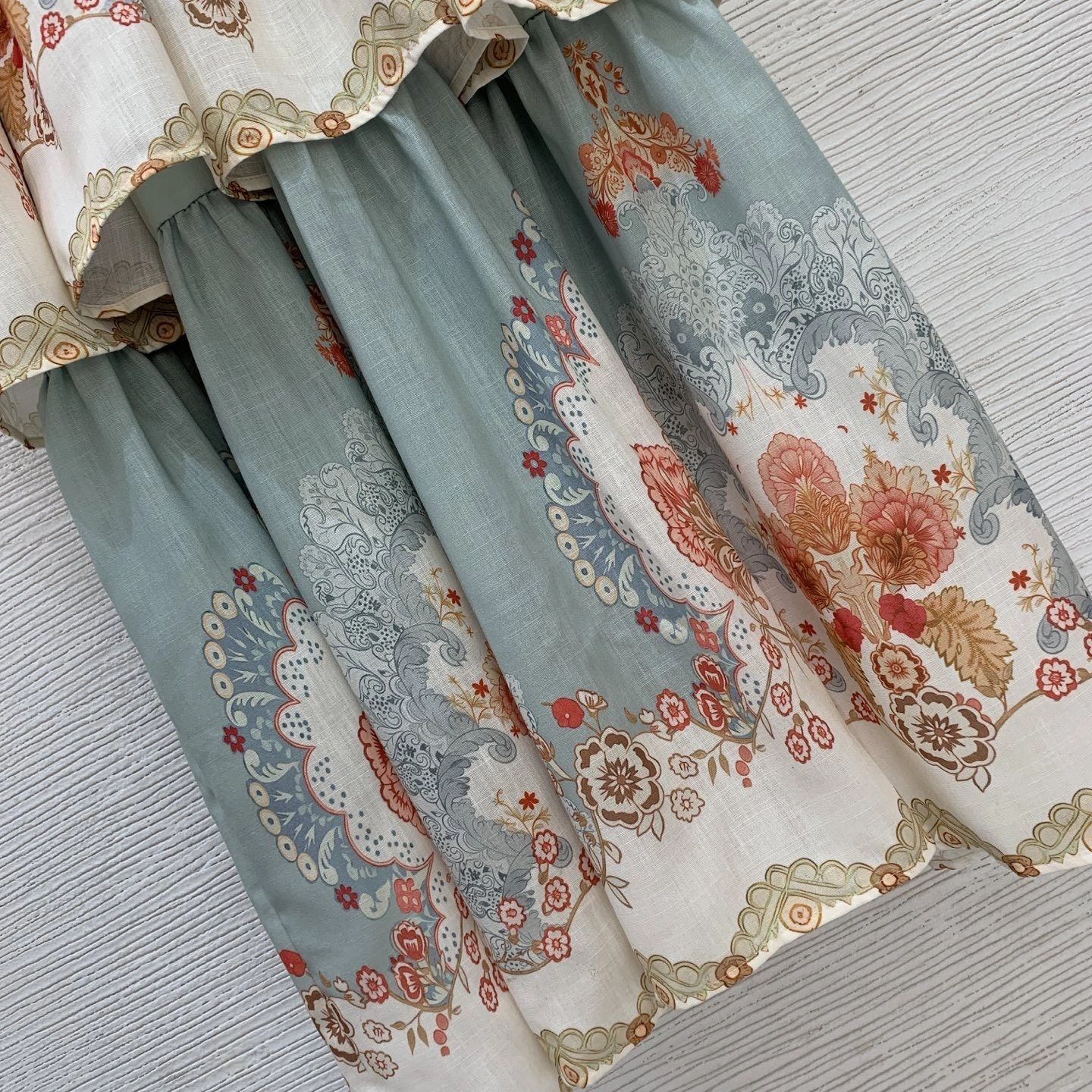 Victoria-- Zi775r7199 Linen fabric item:F-F044A1448H
