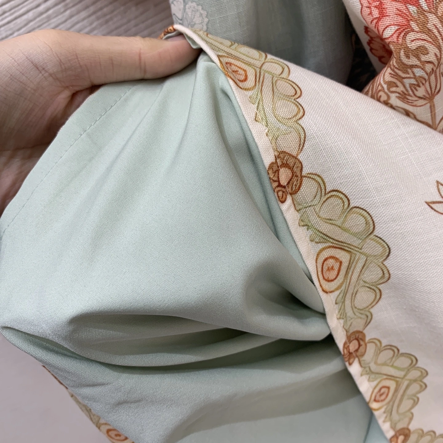 Victoria-- Zi775r7199 Linen fabric item:F-F044A1448H