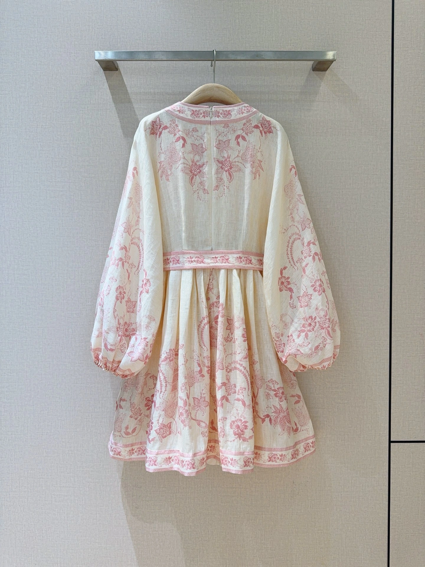 Victoria-- Zi775r7199 Linen fabric item:F-F245A2010