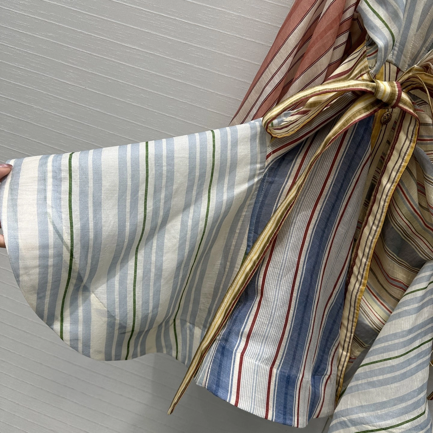 Victoria-- Zi775r7199 Real silk Linen fabric item:F-F061A2007