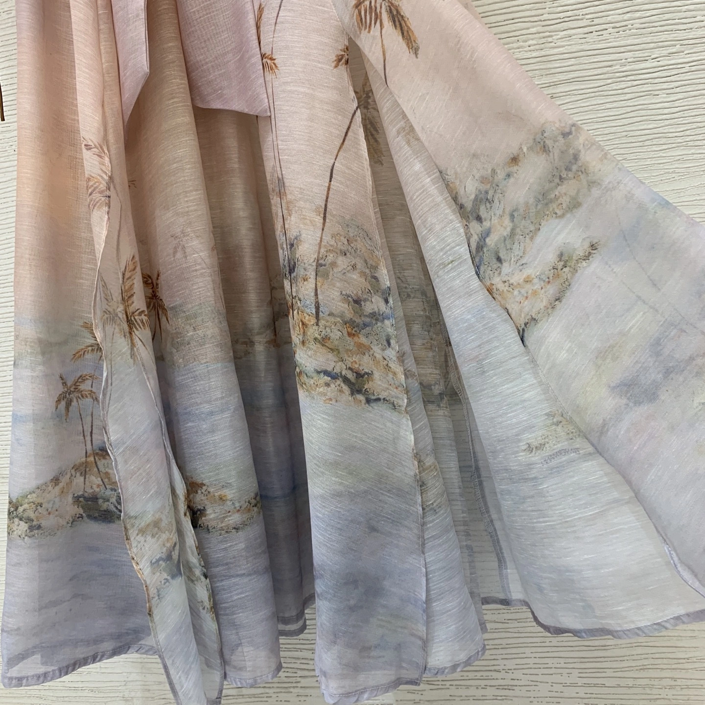 Victoria-- Zi775r7199 item:F-F044A1447H