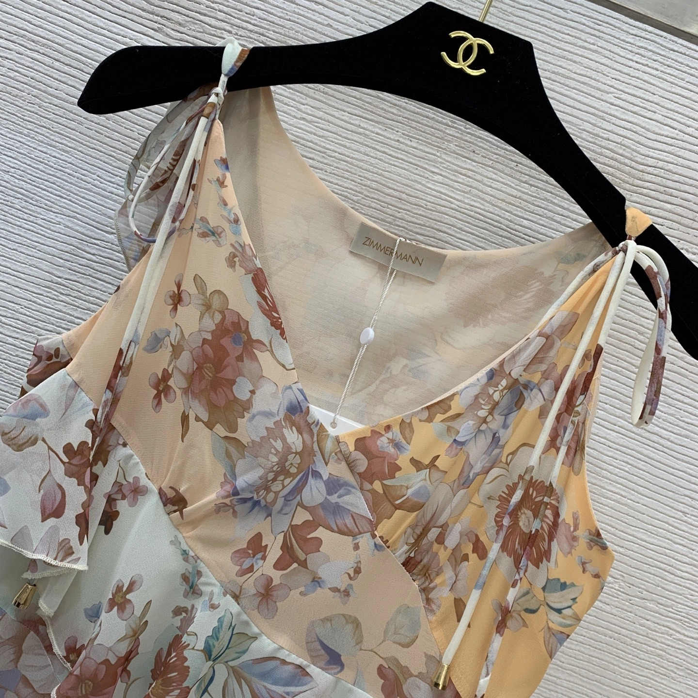 Victoria-- Zi775r7199 item:F-F044A1451H
