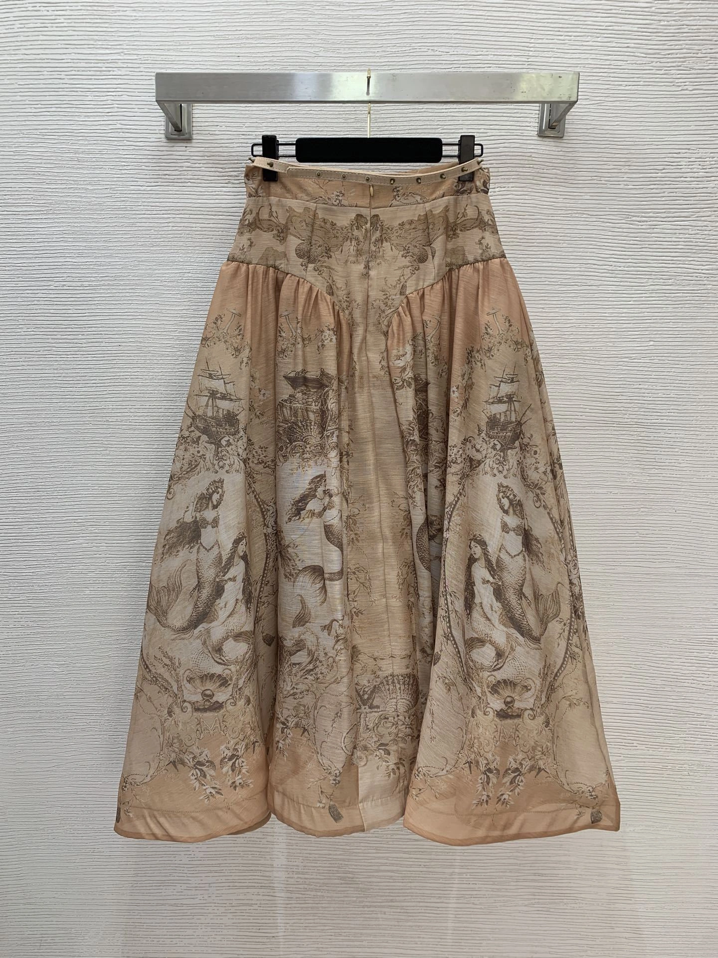 Victoria-- Zi775r7199 suit item:F-F044A1449H