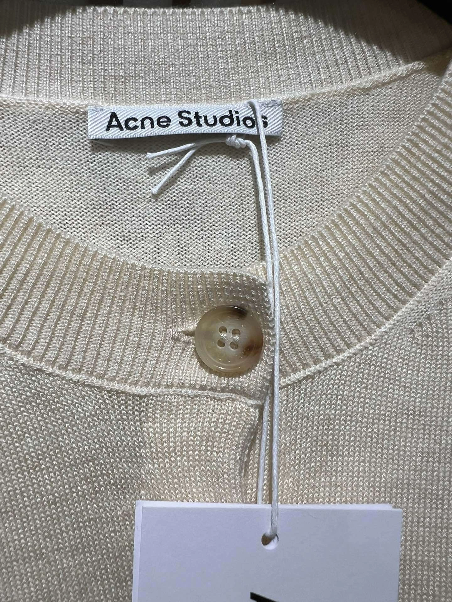 Victoria- 1395 Acne Studios x Moomin wool embroidery item:E-F140I2751H