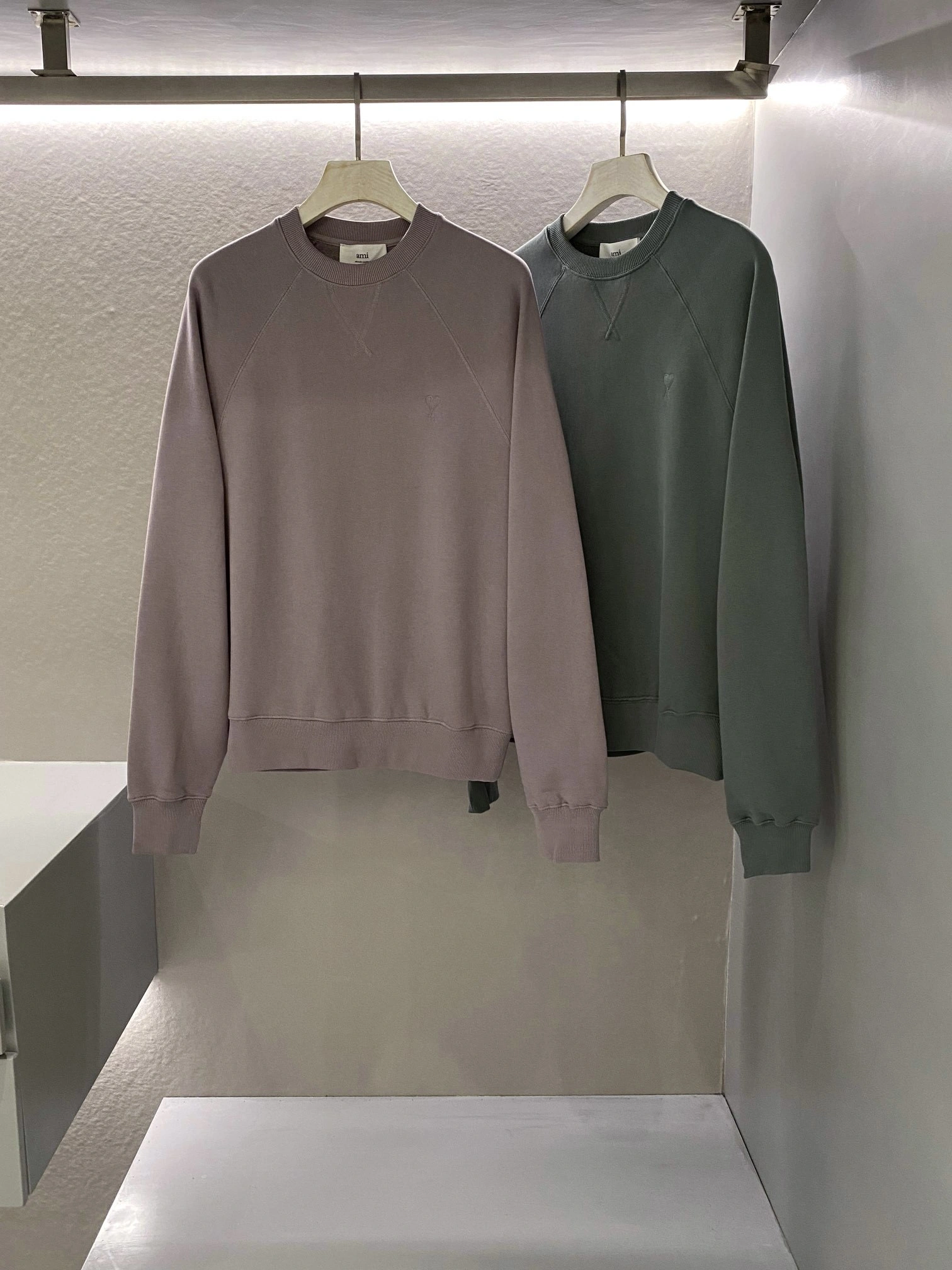 Victoria- 17I oversized 2colour item:D-F361J1539-2