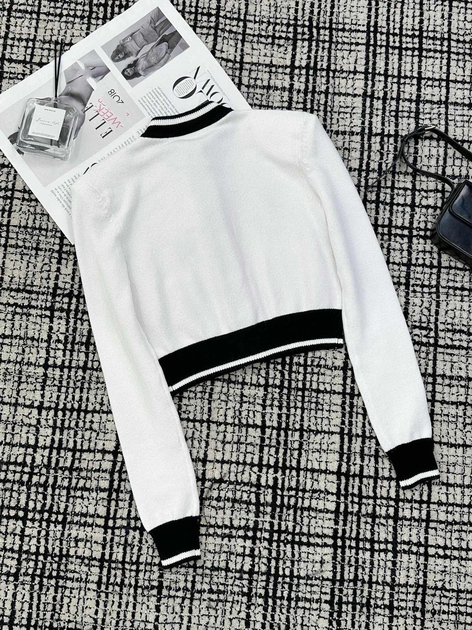 Victoria- 21871i9 2colour item:D-F240H2645-2
