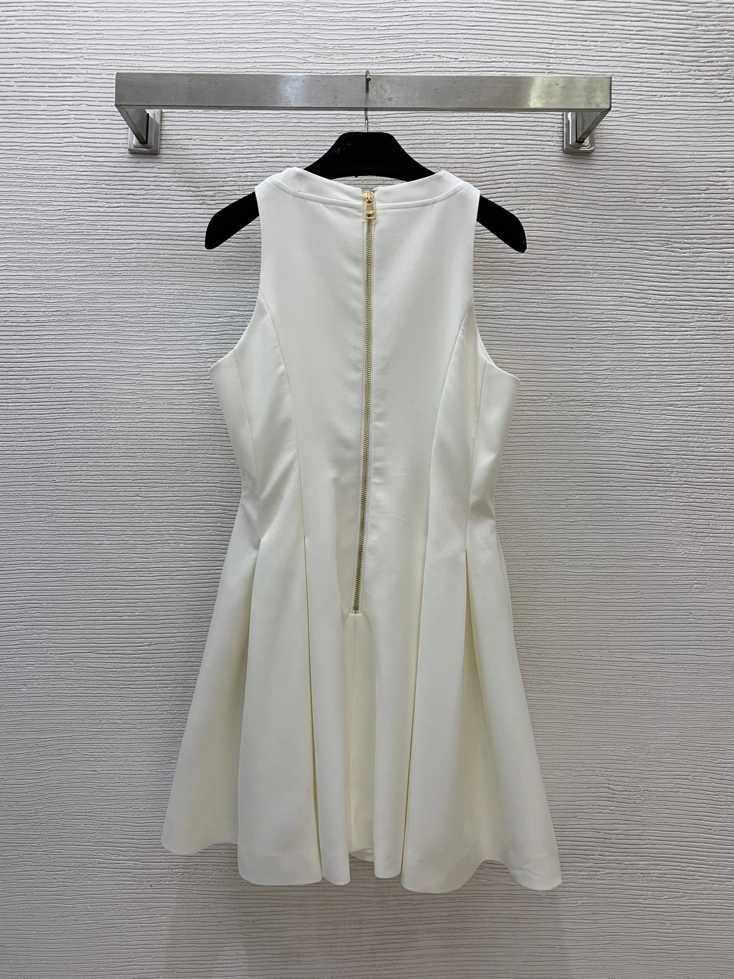 Victoria- 21871i9 2colour item:E-F044F0355-2