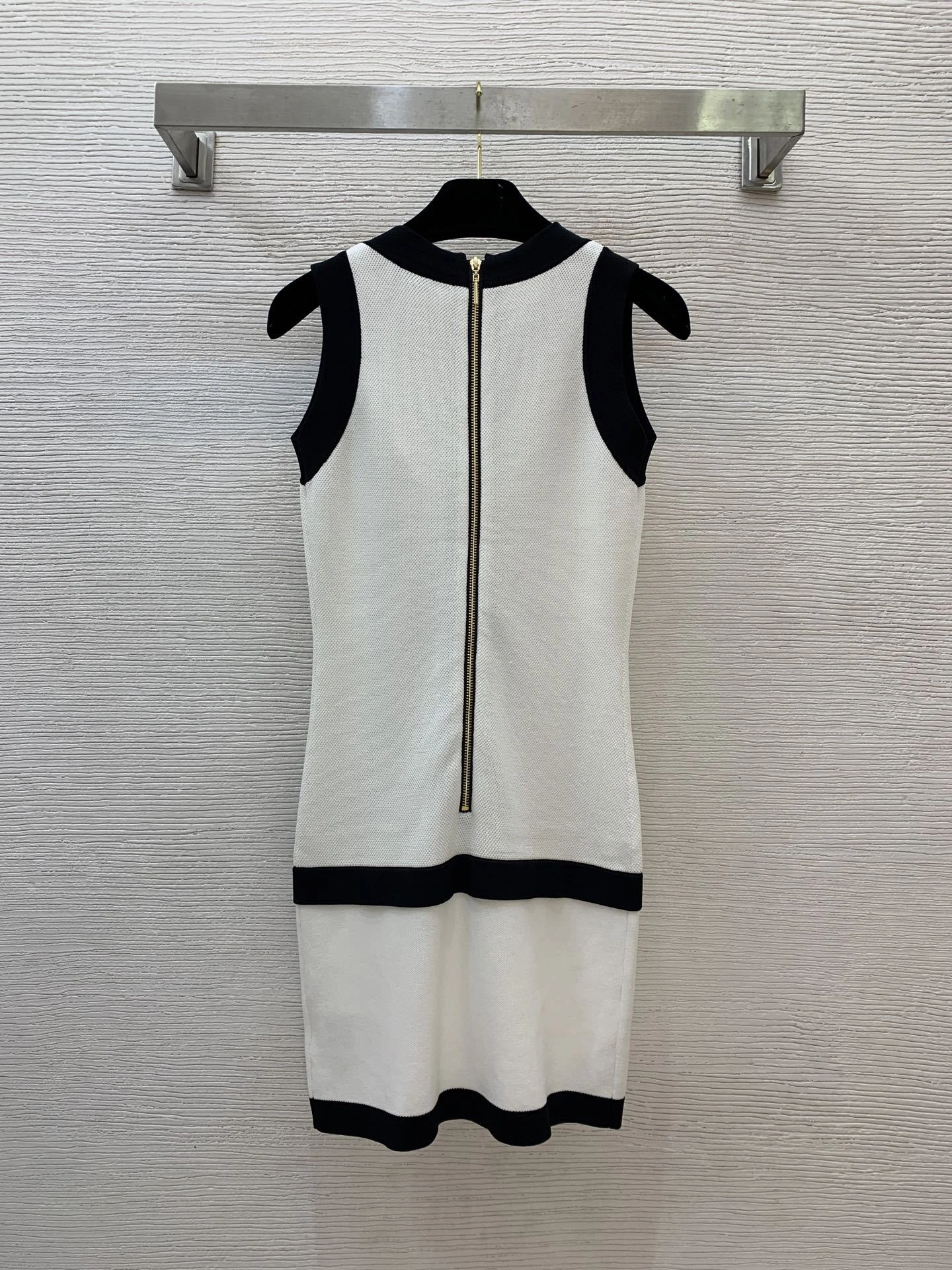 Victoria- 21871i9 2colour item:E-F044F0356-2