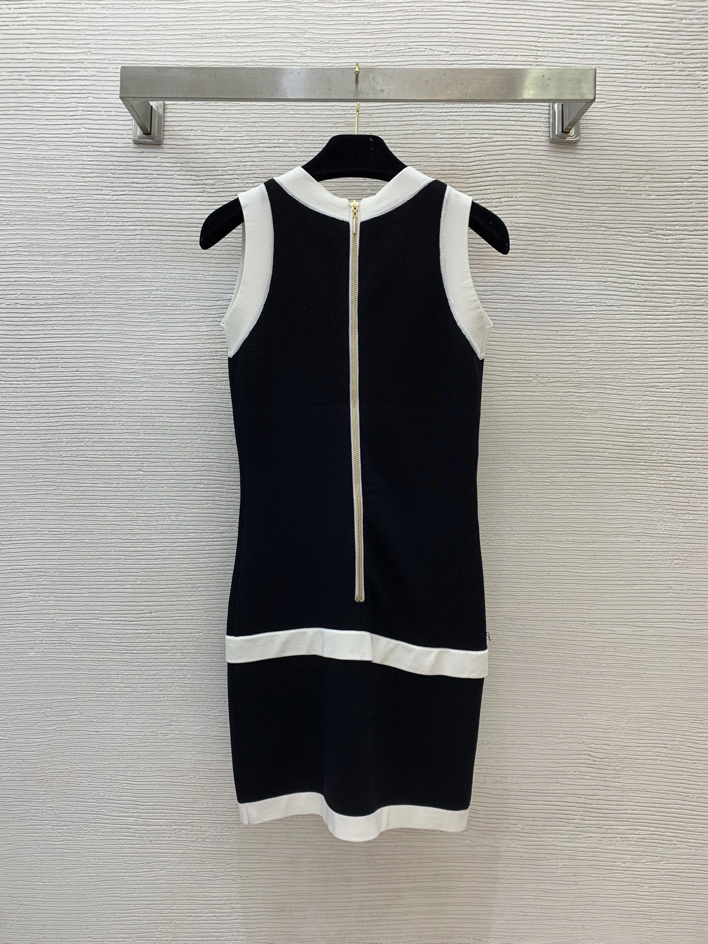 Victoria- 21871i9 2colour item:E-F044F0356-2