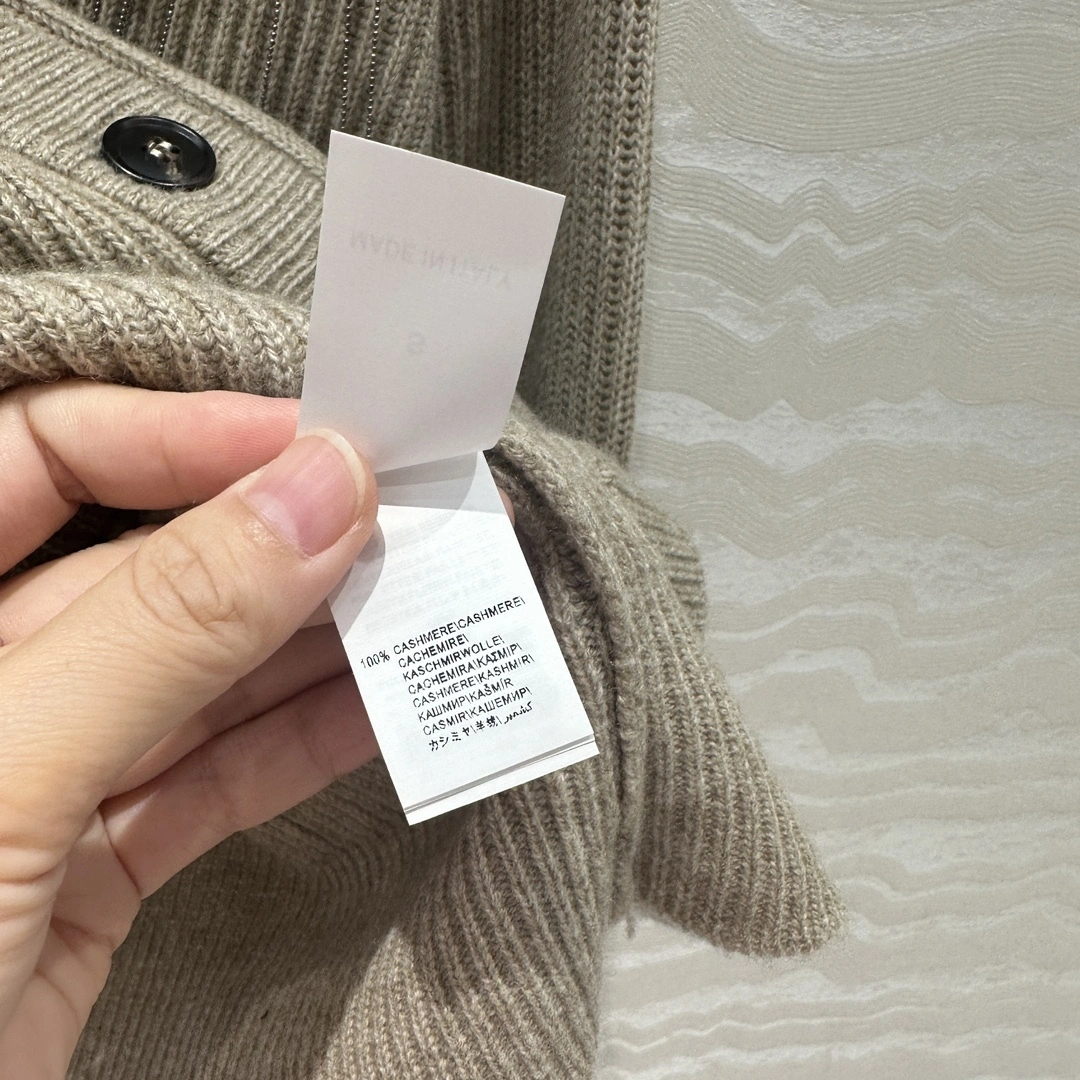 Victoria- 2ru9588o Cashmere item:D-F240H2617