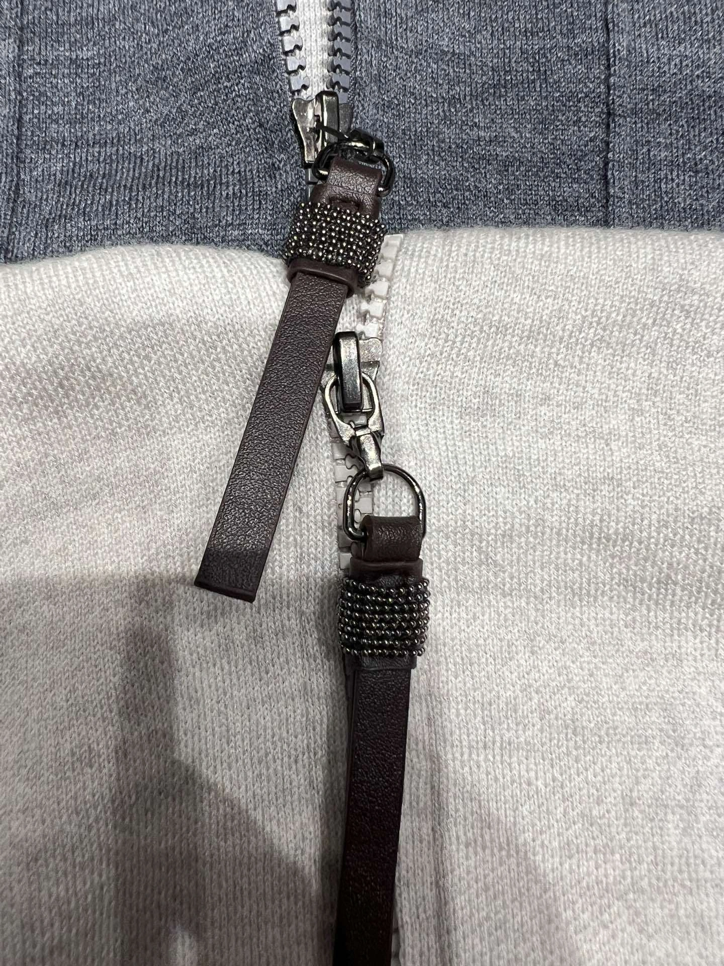 Victoria- 2ru9588o wool 2colour item:E-F140I2739-2H