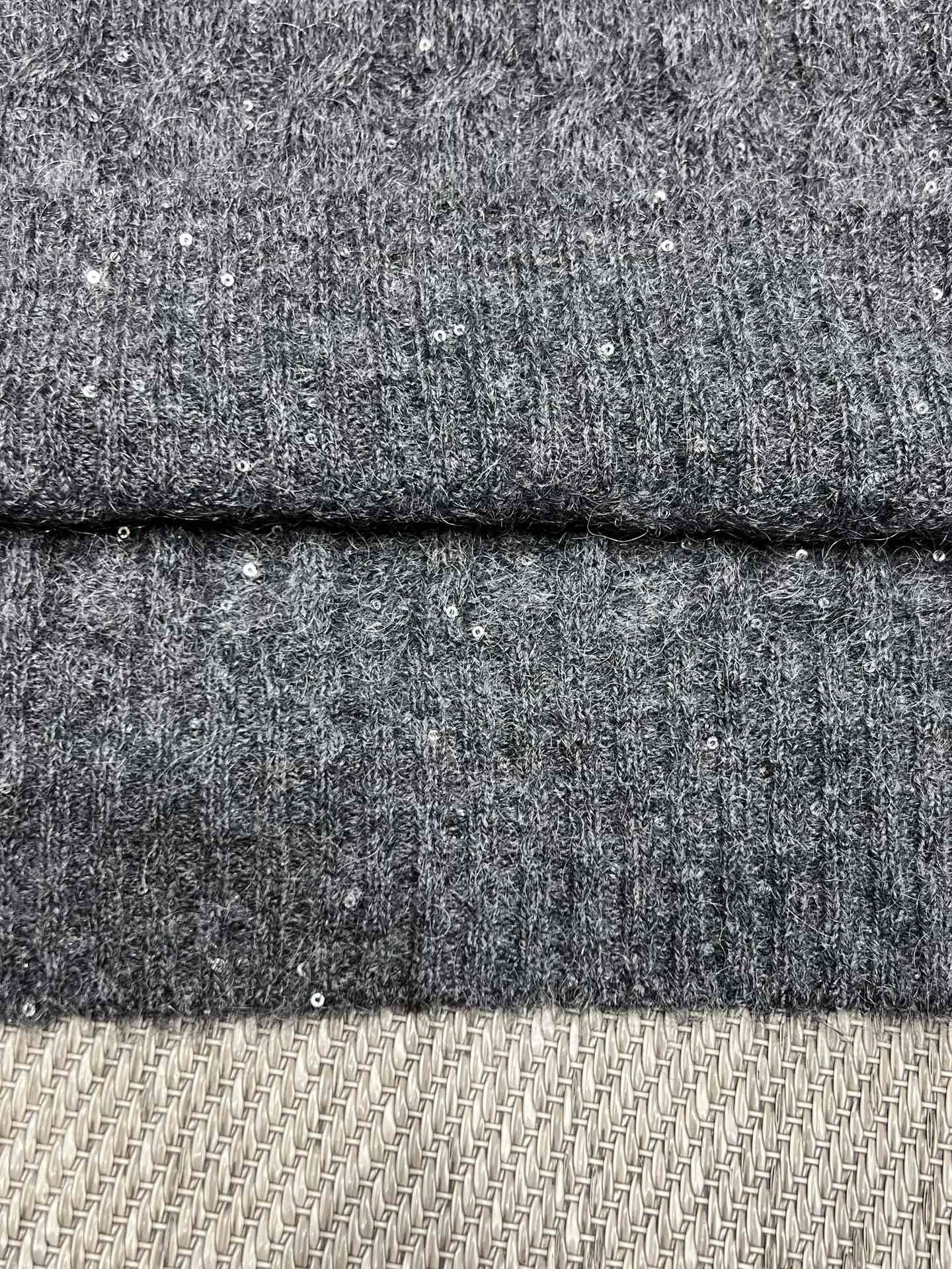 Victoria- 2ru9588o wool item:E-F140I2738H
