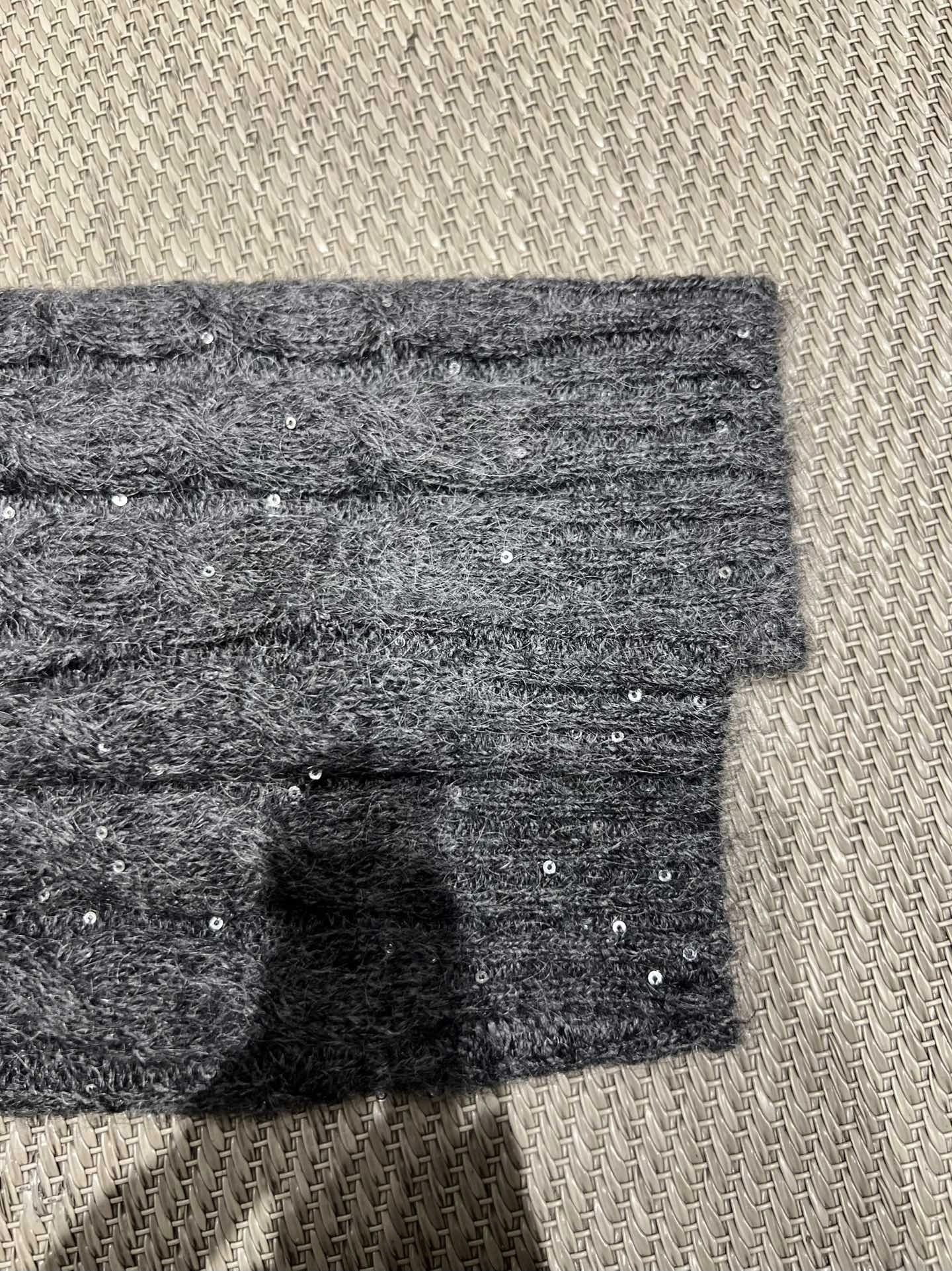 Victoria- 2ru9588o wool item:E-F140I2738H