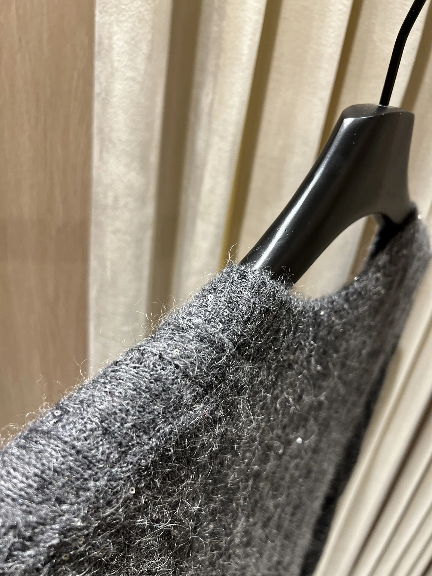 Victoria- 2ru9588o wool item:E-F140I2738H