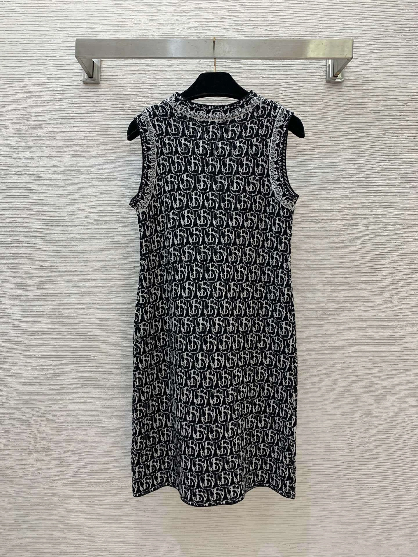 Victoria- 2ur25rry D25010387 wool 2colour item:E-F044D1145-2