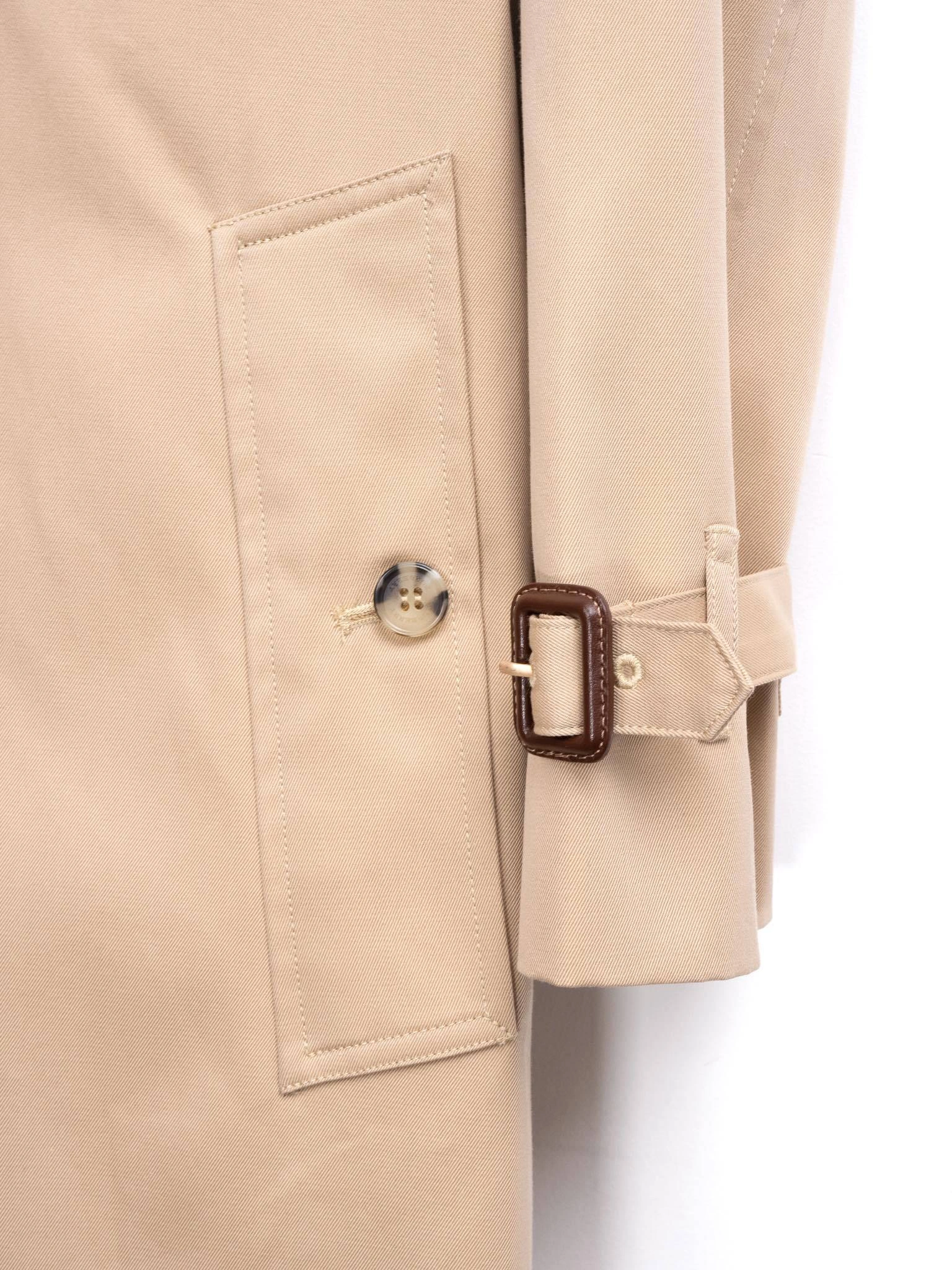 Victoria- 2ur25rry Heritage Trench item:D-F110J5949