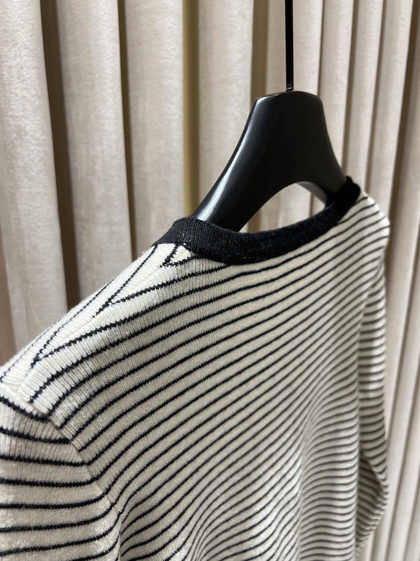 Victoria- 358i95 embroidery item:E-F140I2757H