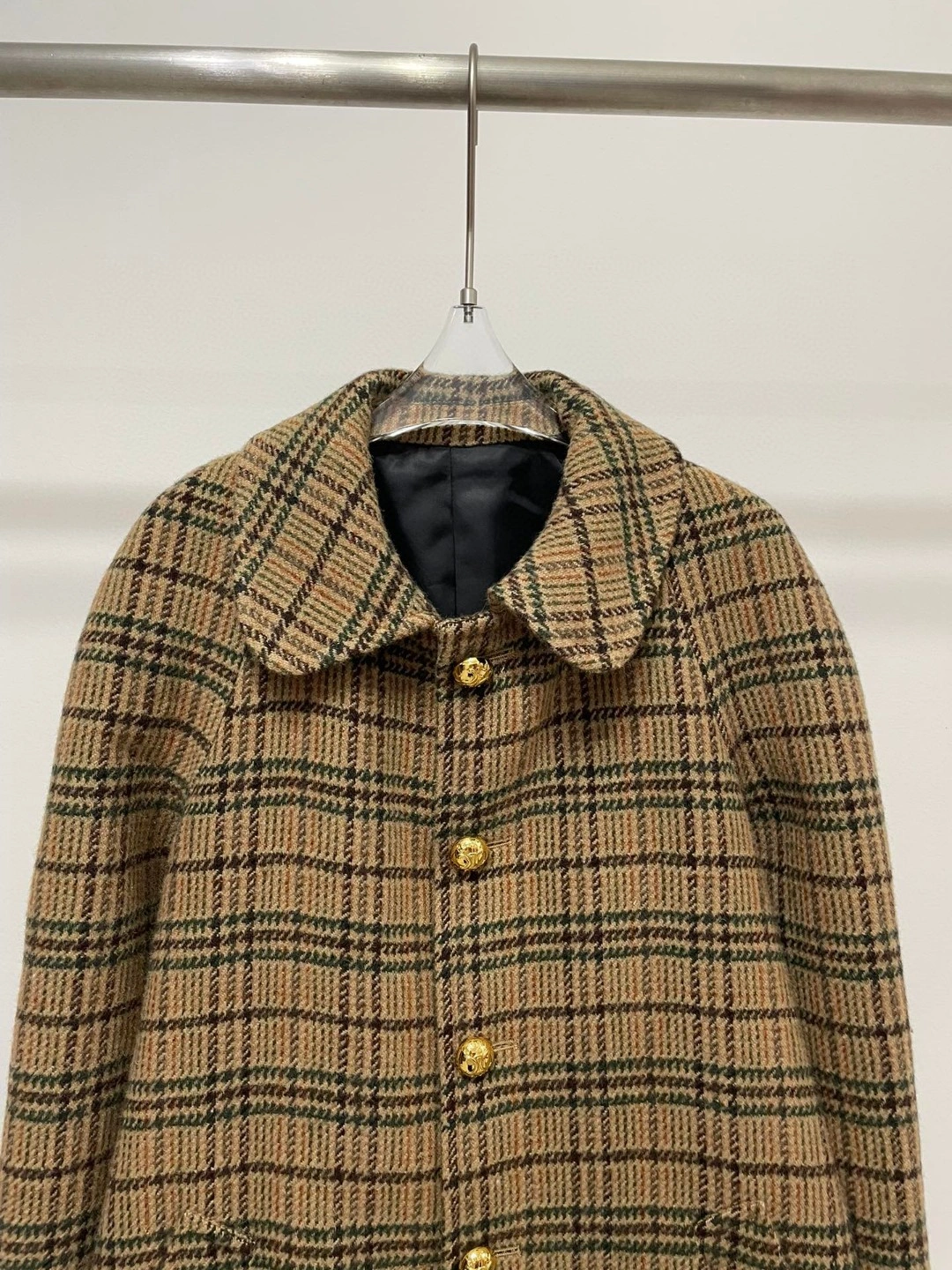 Victoria- 358i95 wool item:D-F245K1621