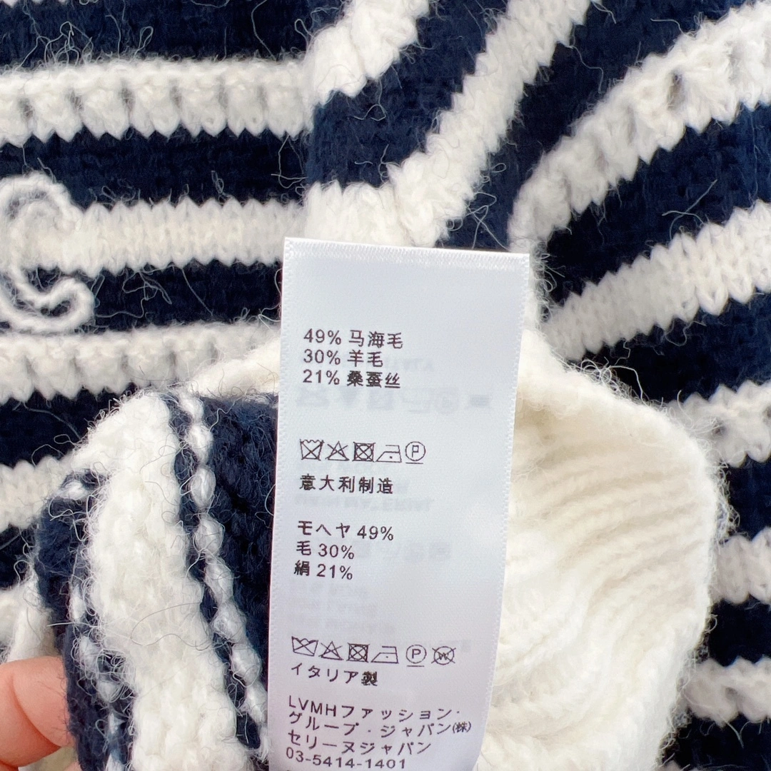Victoria- 358i95 wool item:E-F000B1299T