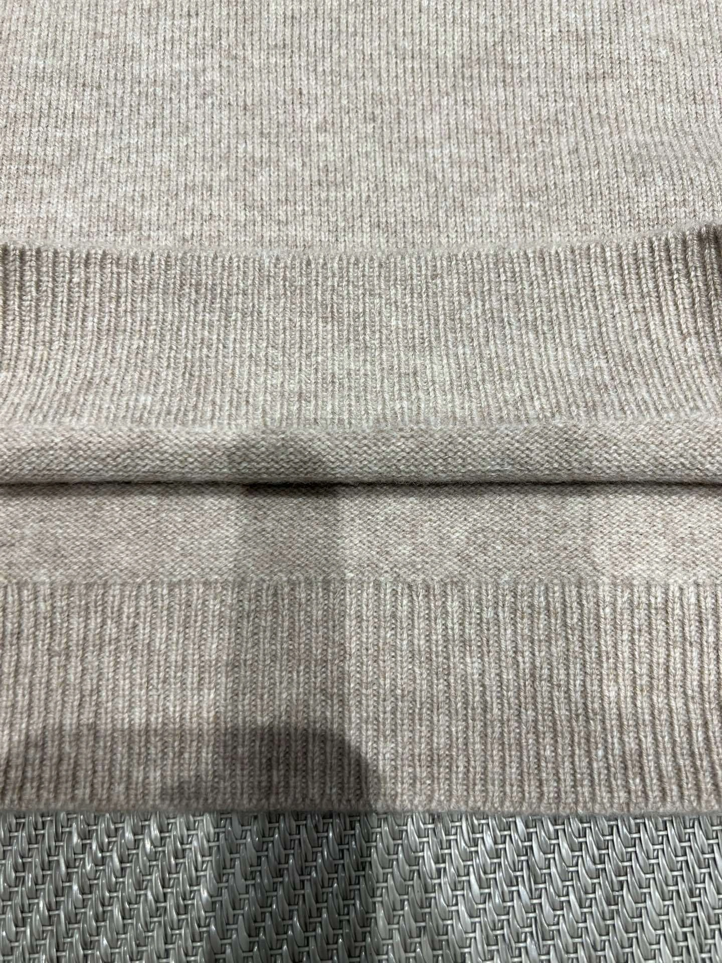 Victoria- 358i95 wool item:E-F140I2758H