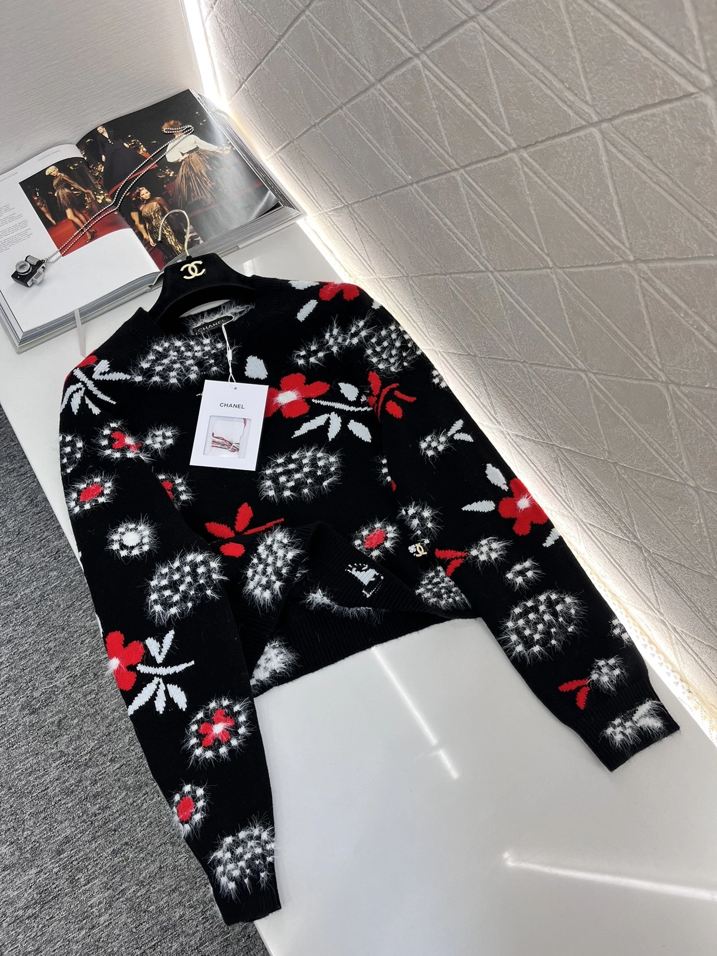 Victoria- 3h1958 item:D-F240H2633