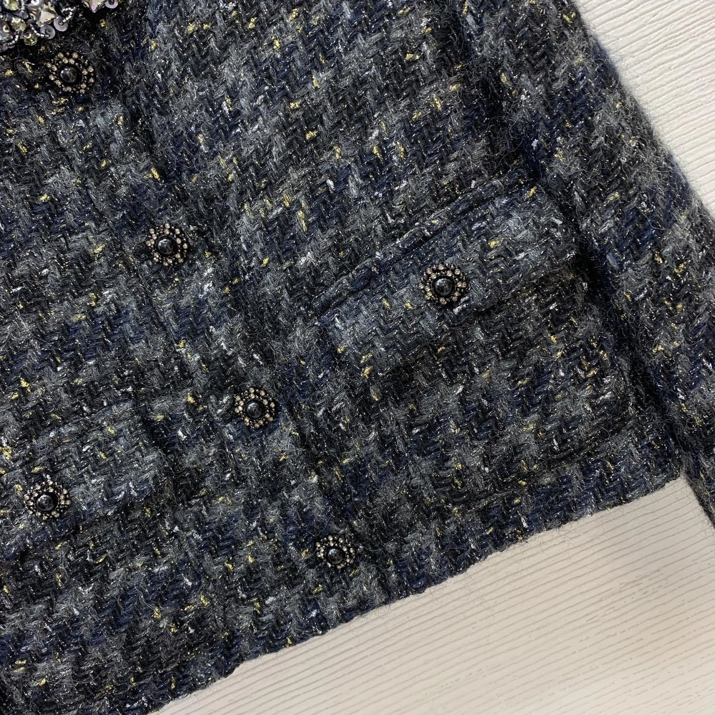 Victoria- 3h1958 wool item:E-F044K0234