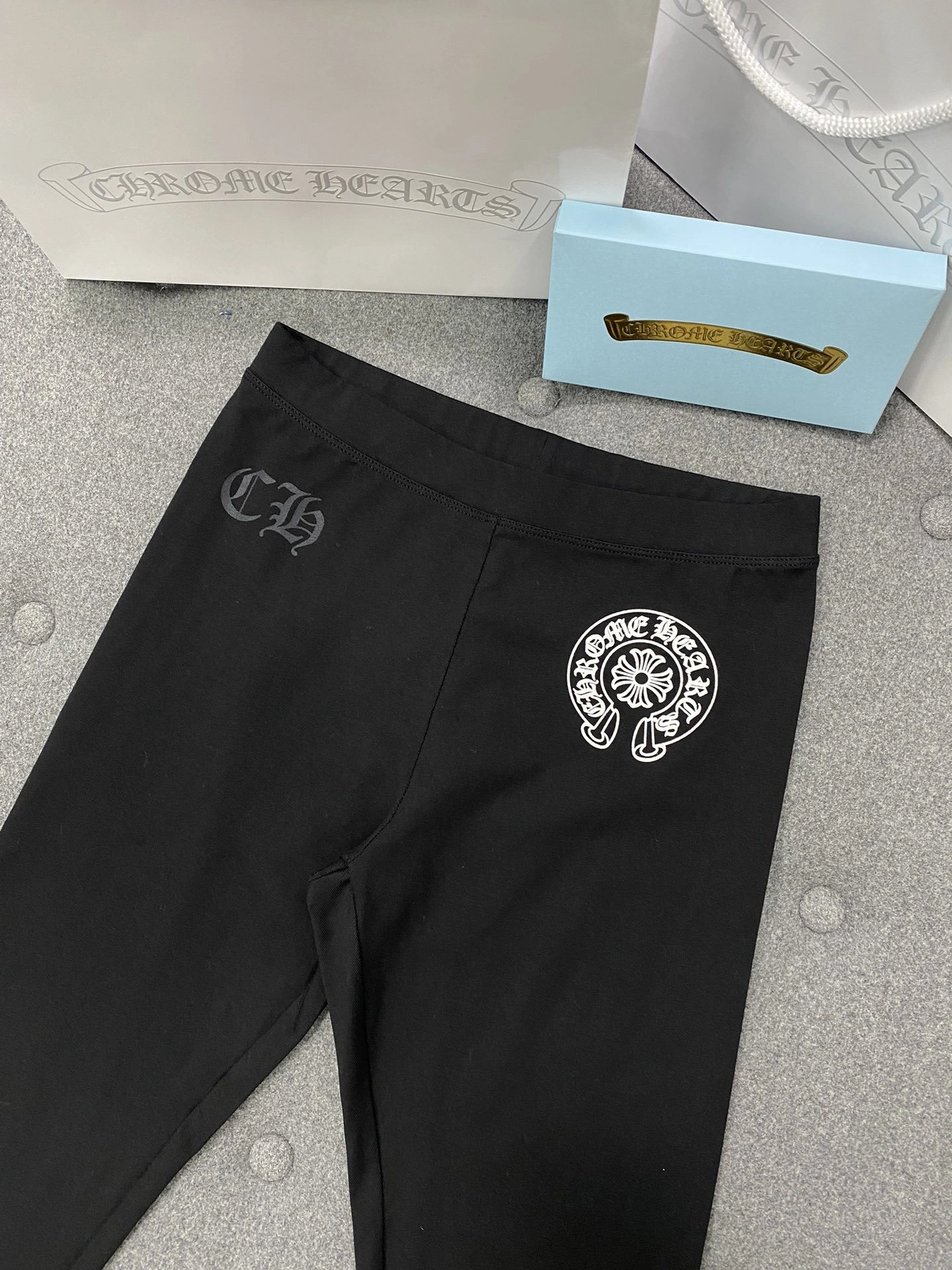 Victoria- 3hro75 item:C-F801K3015