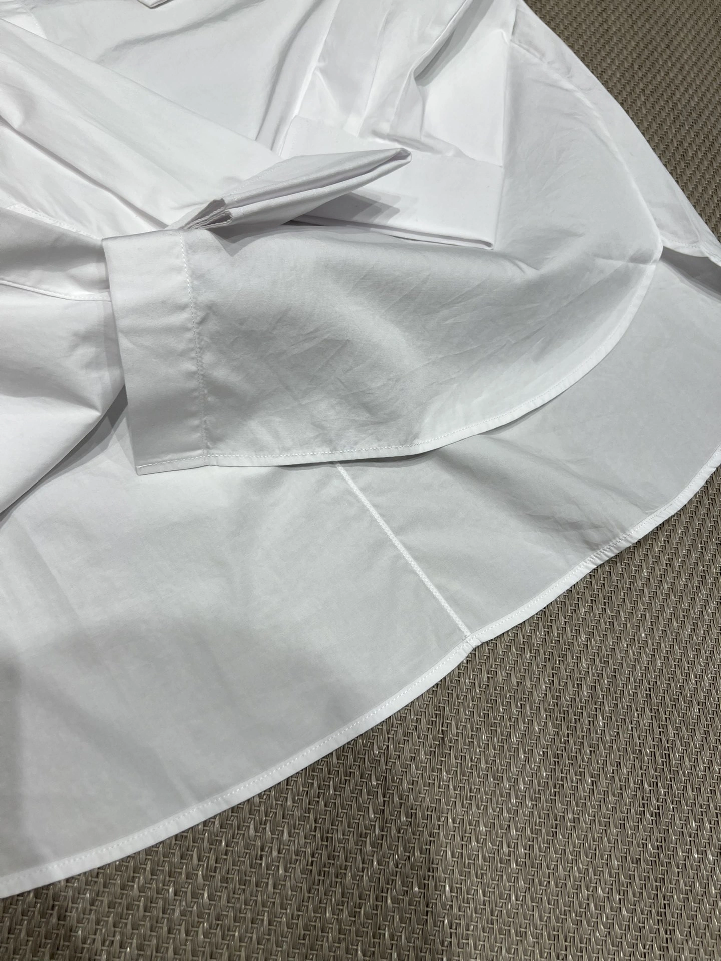 Victoria- 4ior 25031003 embroidery oversize item:E-F140D1162