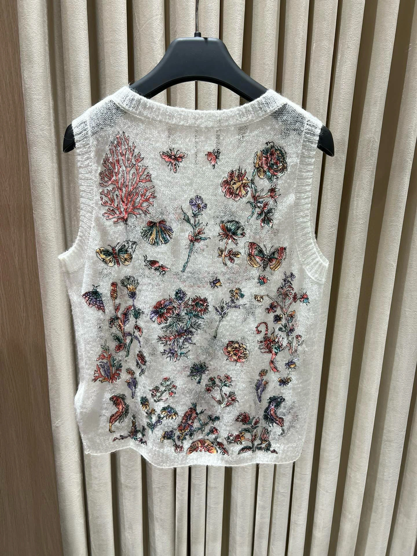 Victoria- 4ior 25031104 25031213 embroidery item:E-F140D1164