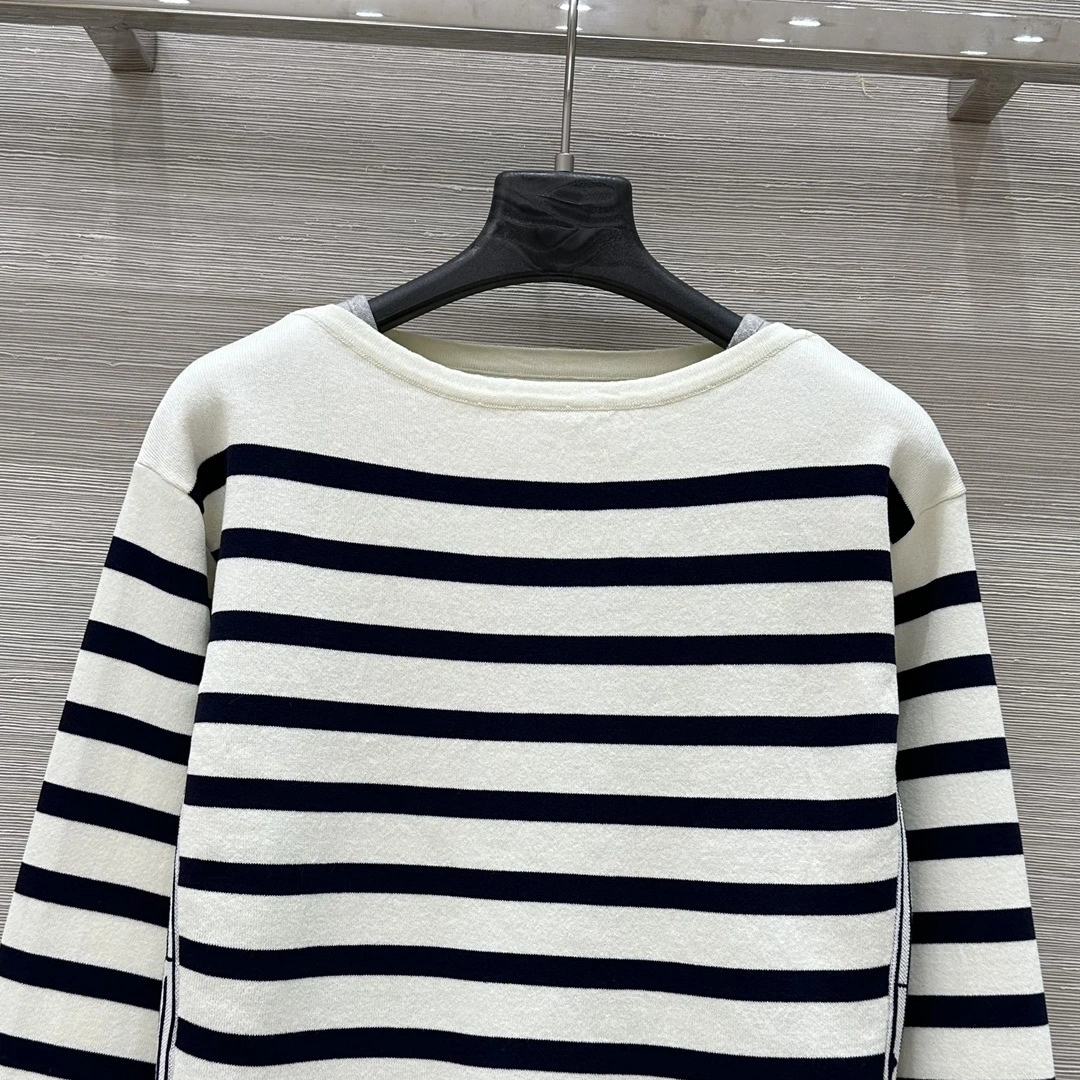 Victoria- 4ior 2Colour item:E-F240B2310-2