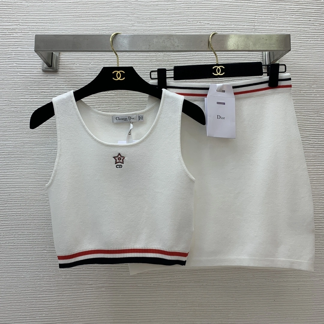 Victoria- 4ior G25031243 embroidery item:E-F044D1160