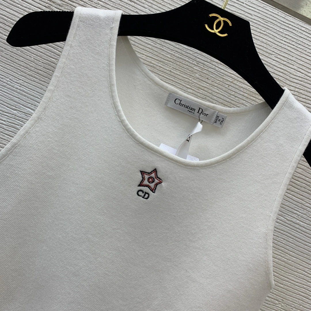 Victoria- 4ior G25031243 embroidery item:E-F044D1160