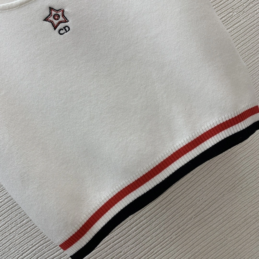 Victoria- 4ior G25031243 embroidery item:E-F044D1160