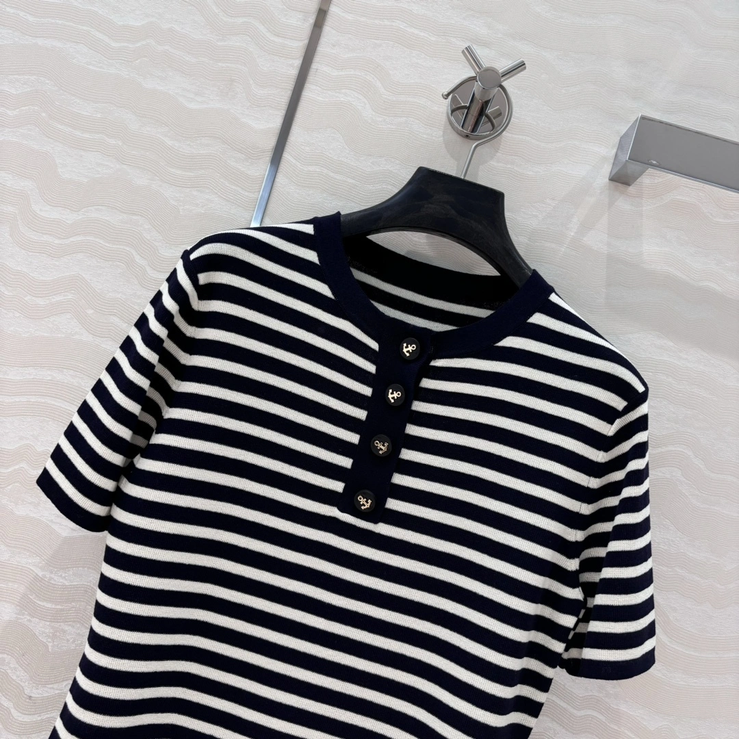 Victoria- 4ior Linen fabric item:E-F240B2311