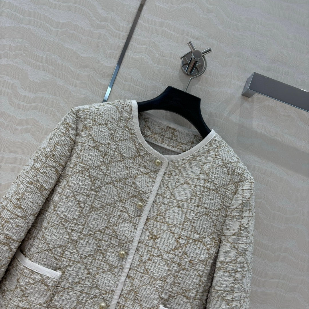 Victoria- 4ior Real silk suit item:E-F240B2312